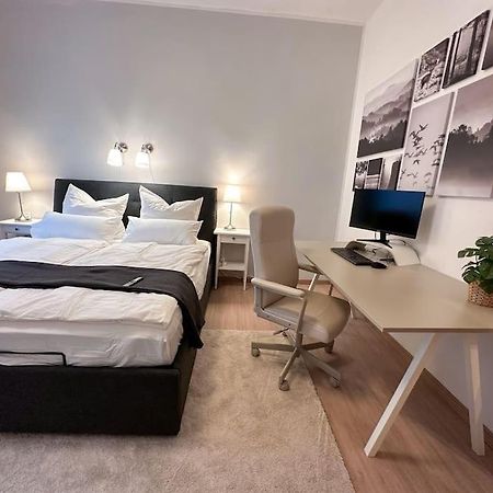 Modern City Apt. -With 2 Tv, Netflix And Work Desk Essen Extérieur photo