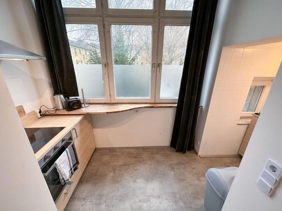 Modern City Apt. -With 2 Tv, Netflix And Work Desk Essen Extérieur photo